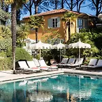 La Bastide De Tropez 쎙뜨호뻬